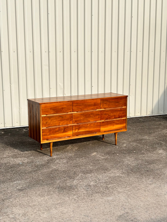 Mid Century Modern 9 Drawer Dresser